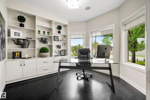 1121 Adamson Drive, Edmonton, AB 