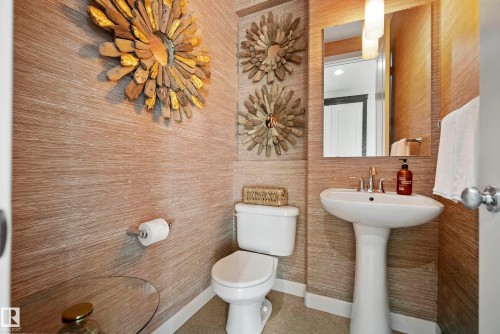 1121 Adamson Drive, Edmonton, AB 