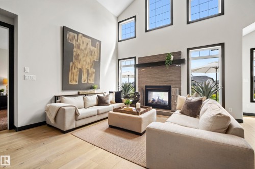1121 Adamson Drive, Edmonton, AB 