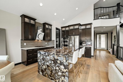 1121 Adamson Drive, Edmonton, AB 