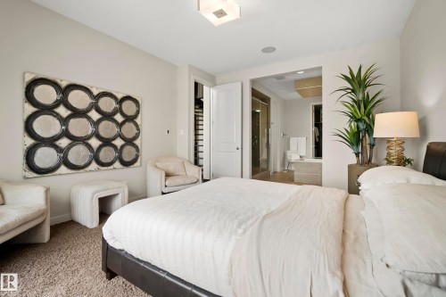 1121 Adamson Drive, Edmonton, AB 