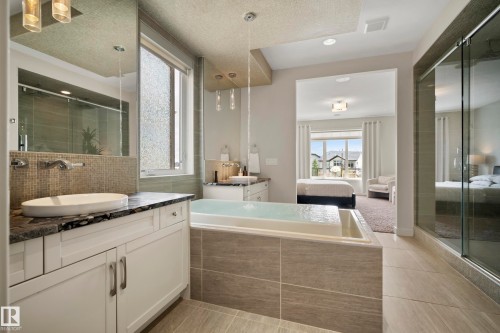 1121 Adamson Drive, Edmonton, AB 