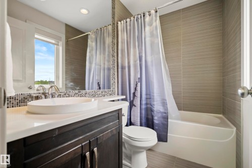 1121 Adamson Drive, Edmonton, AB 