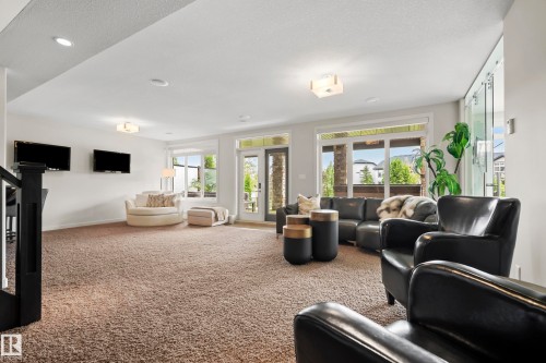 1121 Adamson Drive, Edmonton, AB 