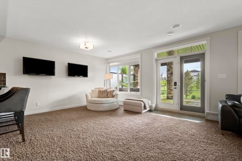 1121 Adamson Drive, Edmonton, AB 
