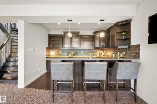 1121 Adamson Drive, Edmonton, AB 
