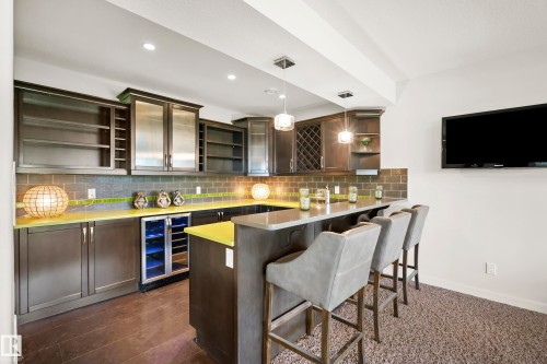 1121 Adamson Drive, Edmonton, AB 