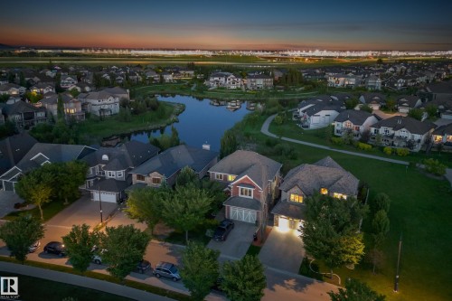 1121 Adamson Drive, Edmonton, AB 