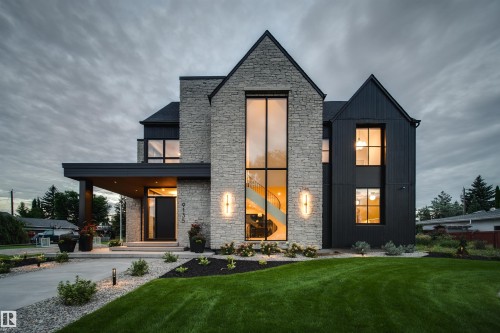 9135 141 Street, Edmonton, AB 