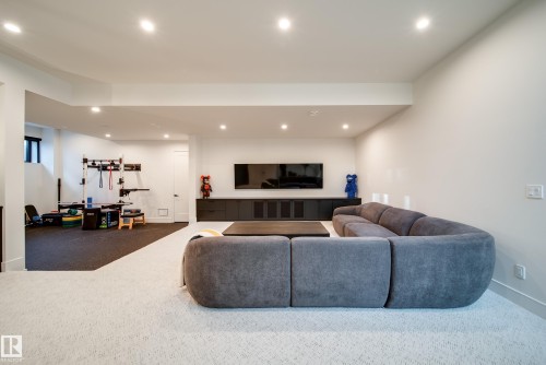 9135 141 Street, Edmonton, AB 