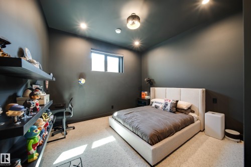 9135 141 Street, Edmonton, AB 