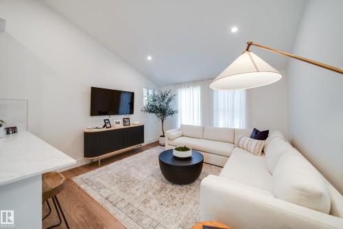 9135 141 Street, Edmonton, AB 