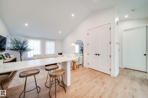 9135 141 Street, Edmonton, AB 