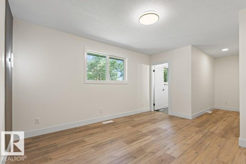 16203 88 Avenue, Edmonton, AB 