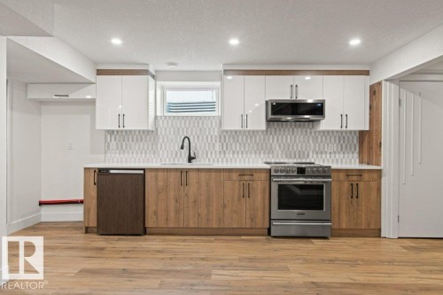 16203 88 Avenue, Edmonton, AB 