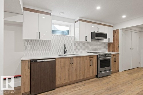 16203 88 Avenue, Edmonton, AB 
