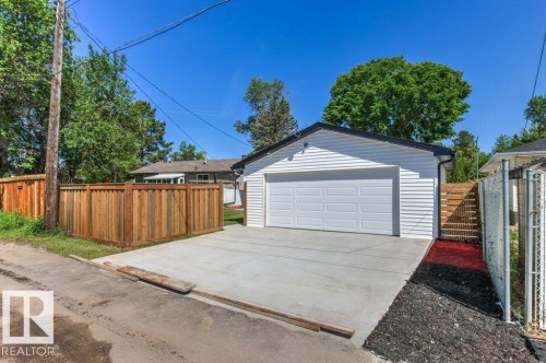 16203 88 Avenue, Edmonton, AB 