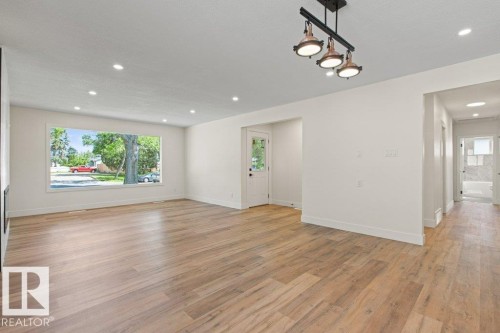 16203 88 Avenue, Edmonton, AB 