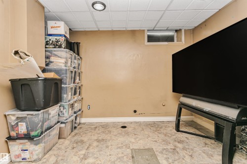 Image quality insufficient for description - 1612 80A Street, Edmonton, AB 