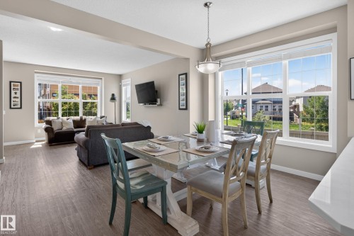 2835 Maple Way, Edmonton, AB 