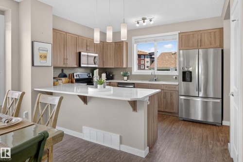 2835 Maple Way, Edmonton, AB 