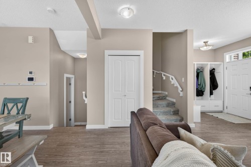 2835 Maple Way, Edmonton, AB 