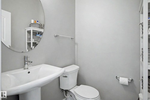 2835 Maple Way, Edmonton, AB 