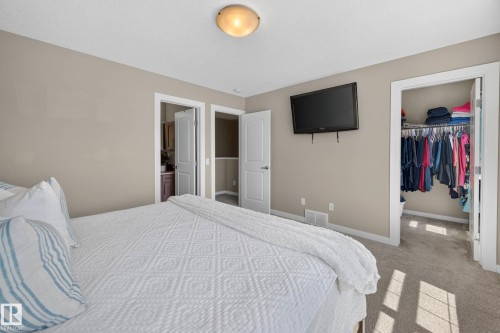 2835 Maple Way, Edmonton, AB 