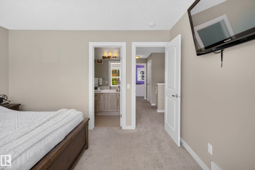 2835 Maple Way, Edmonton, AB 