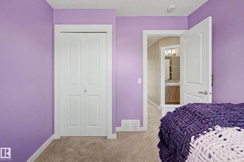 2835 Maple Way, Edmonton, AB 