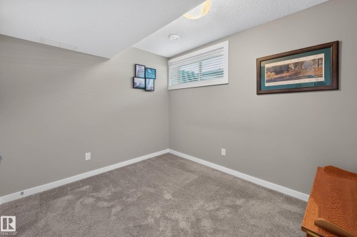 2835 Maple Way, Edmonton, AB 