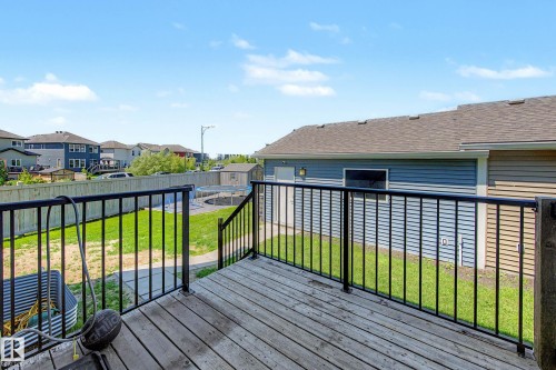 2835 Maple Way, Edmonton, AB 