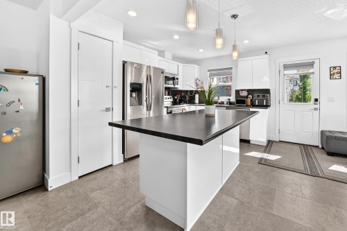 76 330 Bulyea Road, Edmonton, AB 