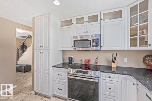 13 Lloyd Place, St. Albert, AB 