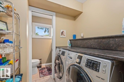 13 Lloyd Place, St. Albert, AB 