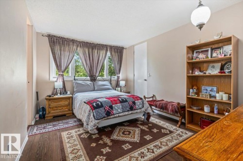 13 Lloyd Place, St. Albert, AB 