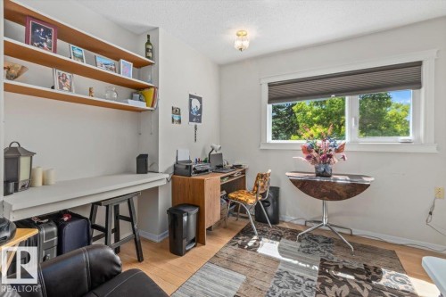 13 Lloyd Place, St. Albert, AB 