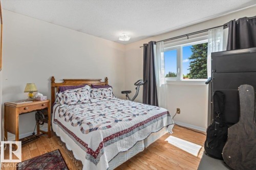 13 Lloyd Place, St. Albert, AB 