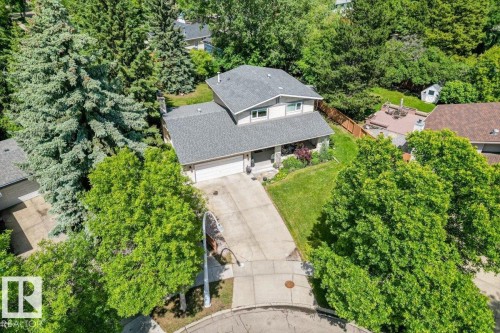 13 Lloyd Place, St. Albert, AB 