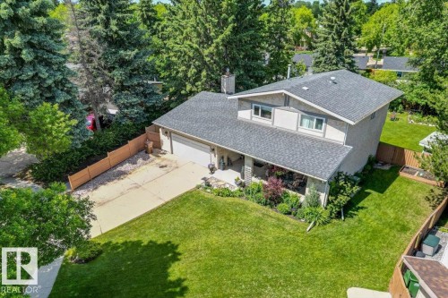 13 Lloyd Place, St. Albert, AB 