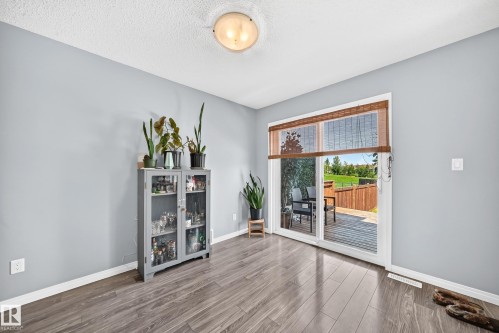 2305 68 Street, Edmonton, AB 
