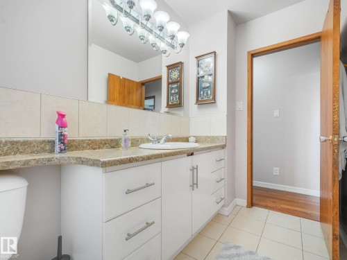 10527 134A Avenue, Edmonton, AB 