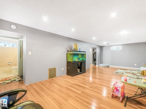 10527 134A Avenue, Edmonton, AB 