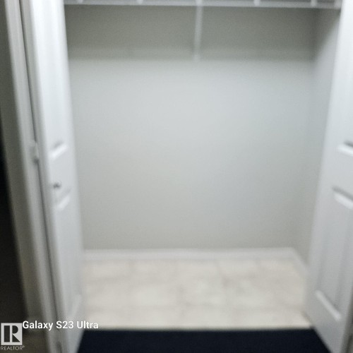 Image quality insufficient for description - 99 13825 155 Avenue, Edmonton, AB 