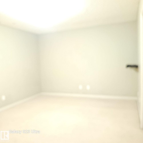 Image quality insufficient for description - 99 13825 155 Avenue, Edmonton, AB 