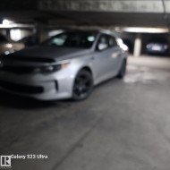 Image quality insufficient for description - 