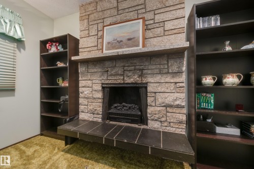 18508 92 Avenue, Edmonton, AB 