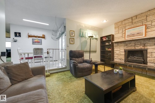 18508 92 Avenue, Edmonton, AB 