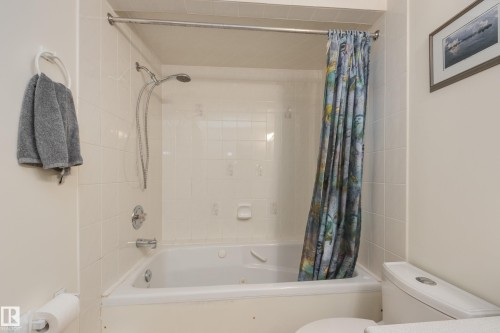 18508 92 Avenue, Edmonton, AB 