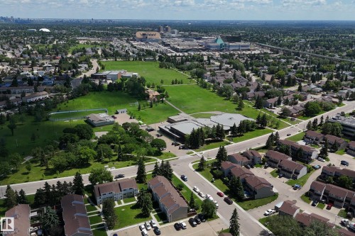18508 92 Avenue, Edmonton, AB 